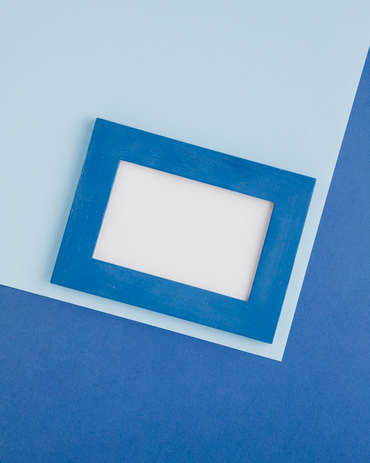 Free Photo blue decorative frame on blue background
