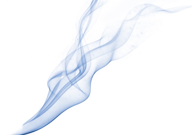 Бесплатное фото Голубая коллекция дыма на белом фоне