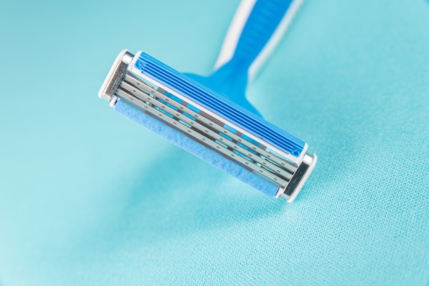 Blue and white modern razor - detail in macro