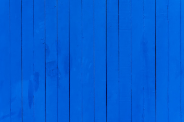 синяя деревянная стена