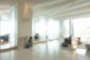 Free photo blurred waiting room