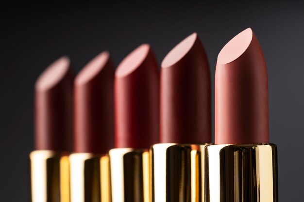 Blurry lipsticks arrangement