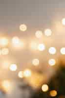 Free photo blurry warm christmas bokeh light