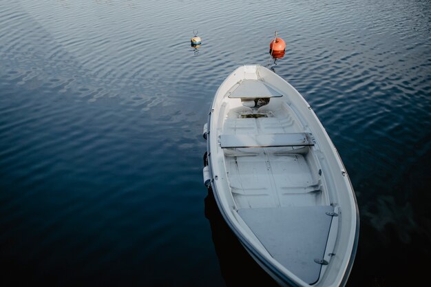 Лодка в воде