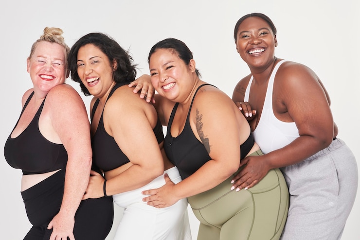 Free Photo body positivity diverse curvy women sportswear
