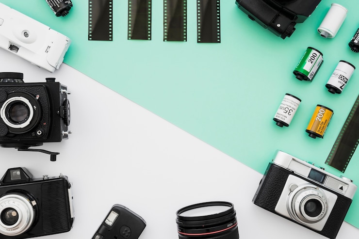 मुफ़्त फोटो border of cameras and assorted film