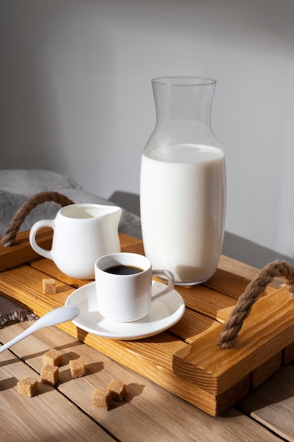 Бесплатное фото Бутылка молока с кофе.