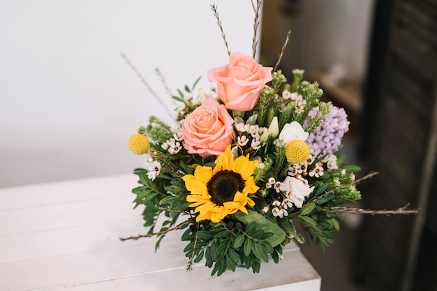 Free photo bouquet of beautiful flowers