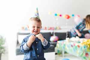 Free photo boy in arty hat