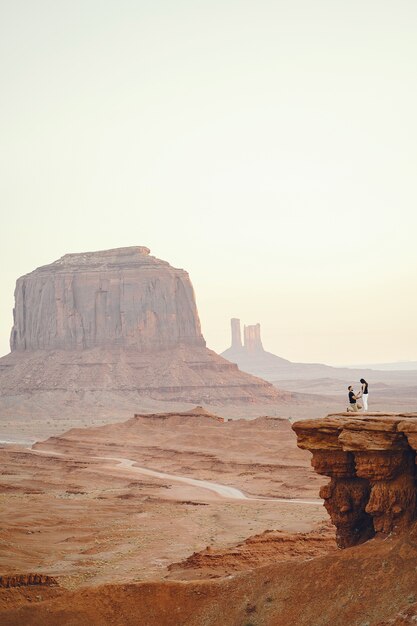 boyfriend proposing to wife in Arizona