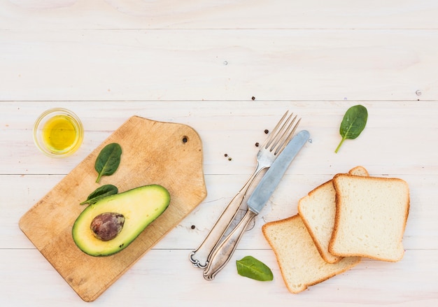 Bread and avocado