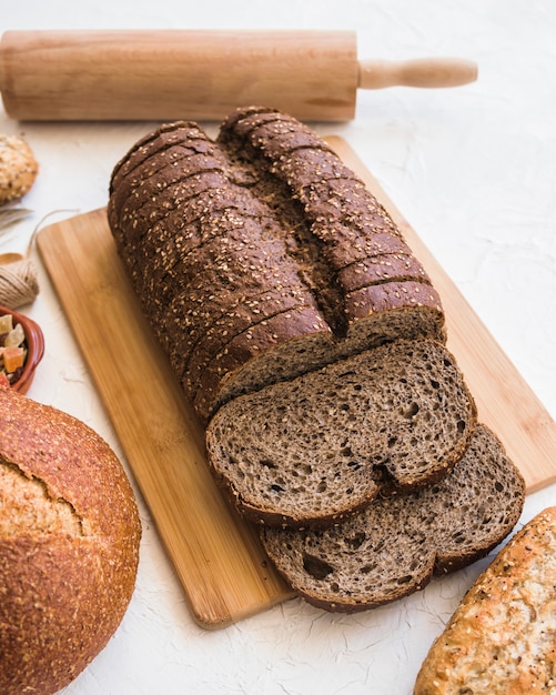 Bread loaf on cutting board 