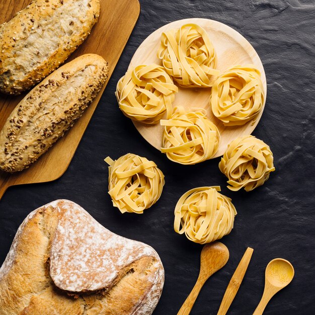 Bread and pasta decoration