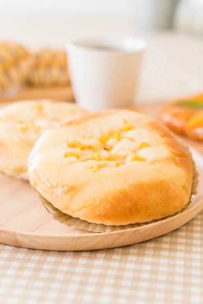 bread with corn and mayonnaise