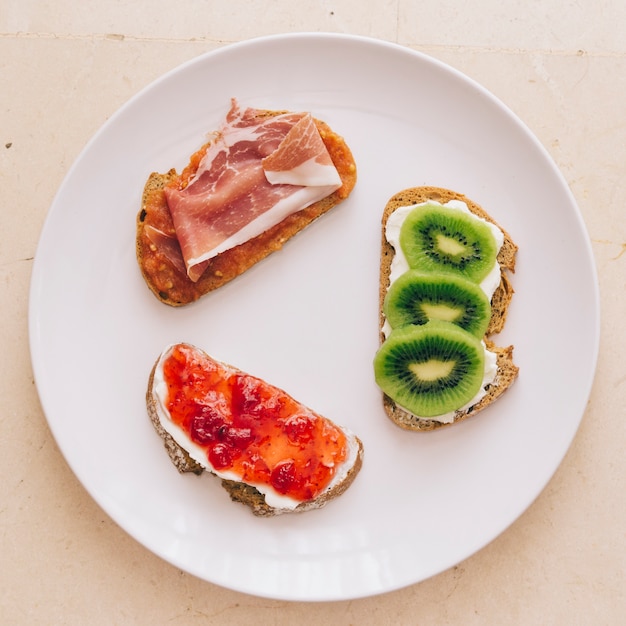 Breakfast with bread