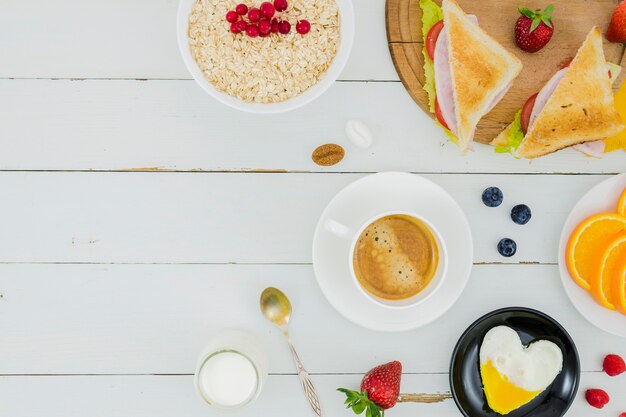 Breakfast with cereals and strawberries