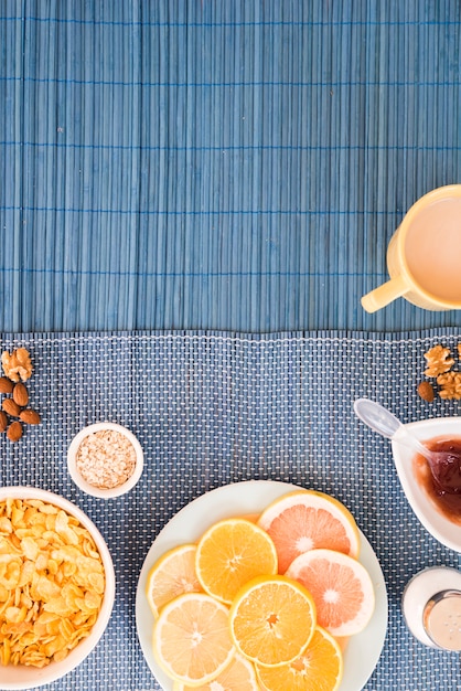 Foto gratuita prima colazione