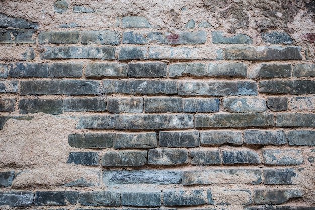 Free Photo | Brick wall with broken cement