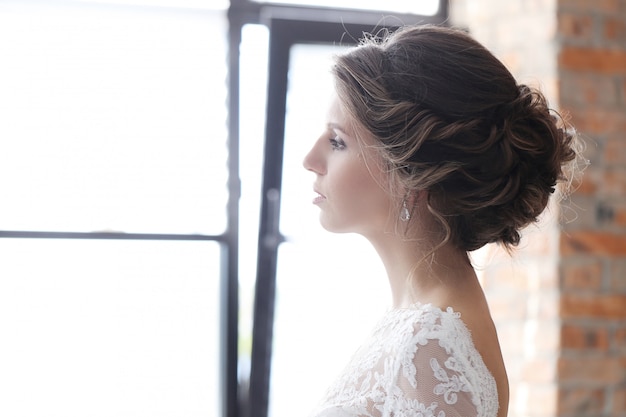 Free photo bride in her wedding dress