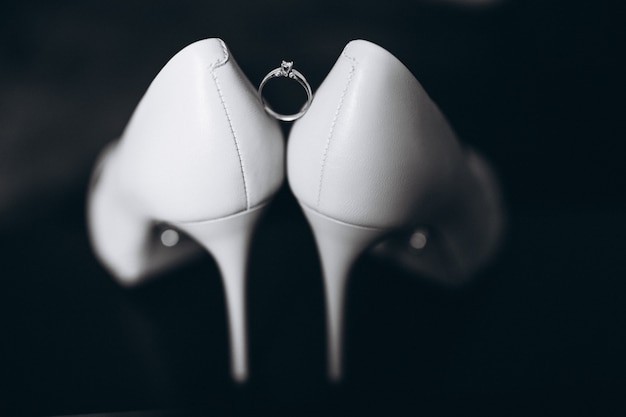 Bride's wedding shoes