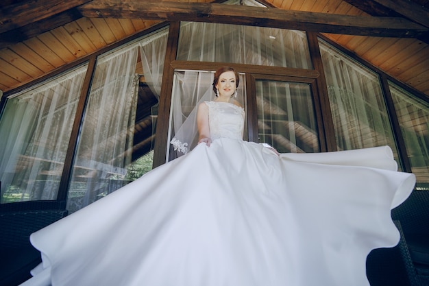 Free photo bride with open skirt