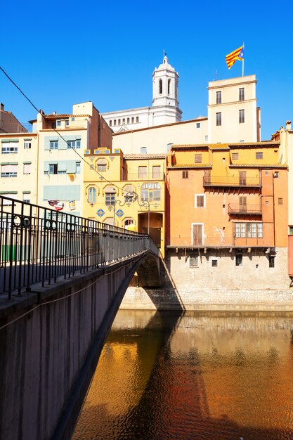 Onyar川の橋。ジローナ