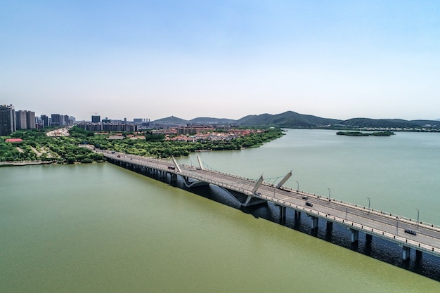 都市との橋