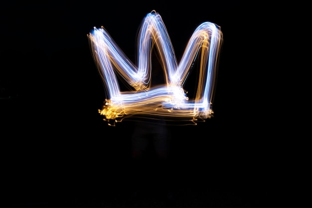 Free photo bright dynamic light making crown