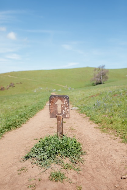 Free photo brown arrow signage