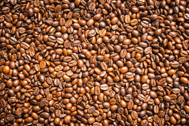 Кофейные бобы и семена конопли
