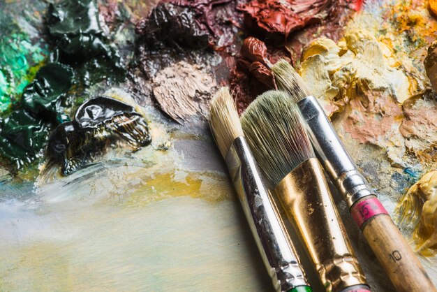 Brushes on dirty palette