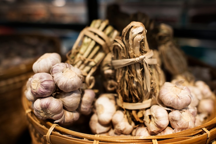 Free Photo bunches of garlice