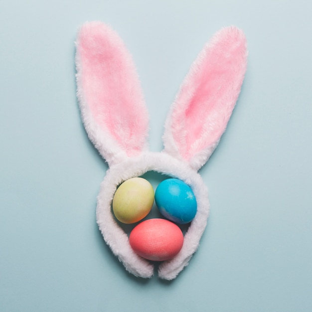 Free photo bunny ears and eggs