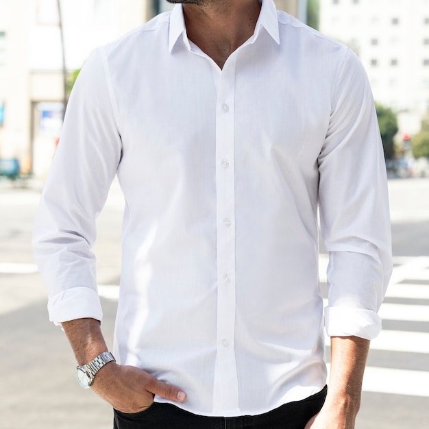ビジネスカジュアルシャツ白いクローズアップ屋外写真撮影