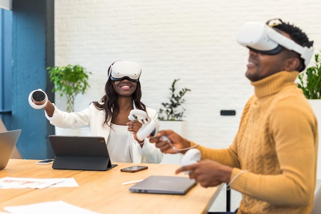 Free photo business conference in vr in an office