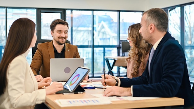 Free photo business meeting in an office