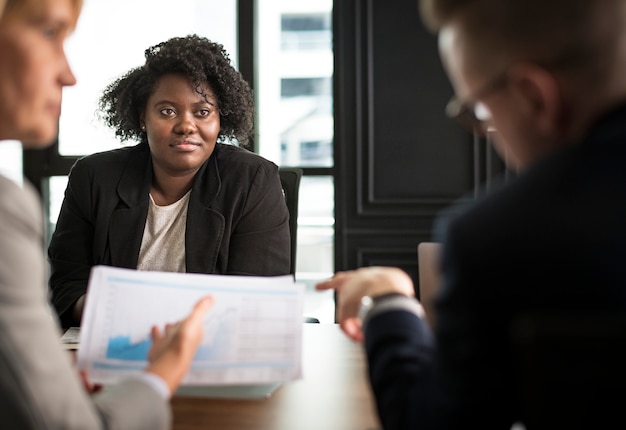 Free photo business people in a meeting