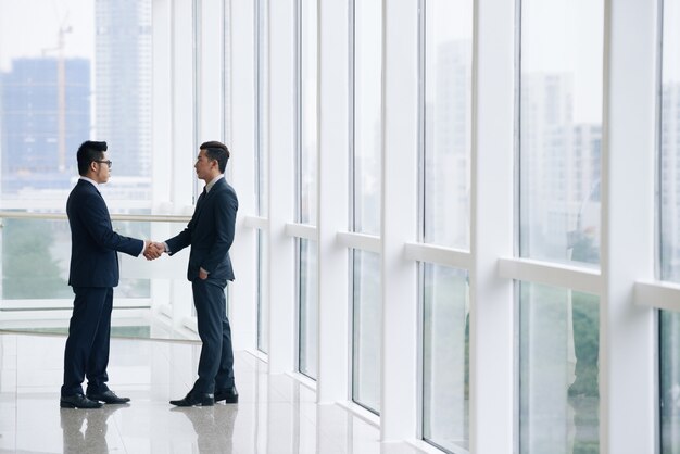 Business people shaking hands