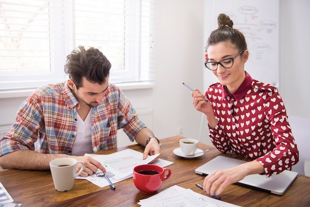 Free photo business team working at office