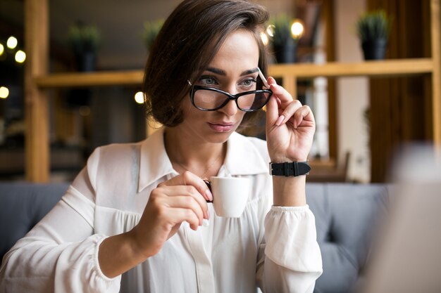 Business woman with laptop