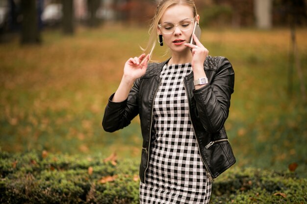 Business woman with the phone