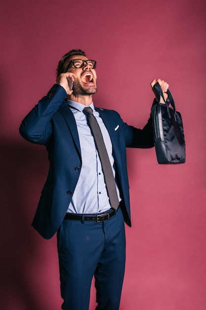 Businessman speaking on the mobile phone