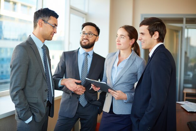 Businesspeople exchanging ideas