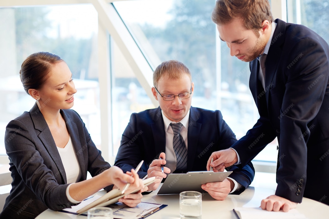 changing lawyers during probate in texas is a situation many people face, but it can come with both legal and financial challenges, businesspeople working hard