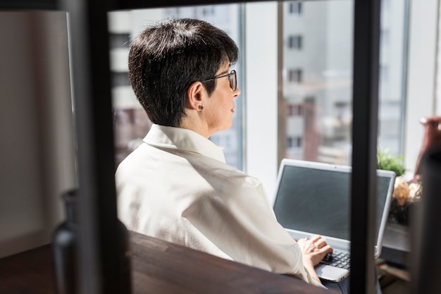 Businesswoman over the shoulder view