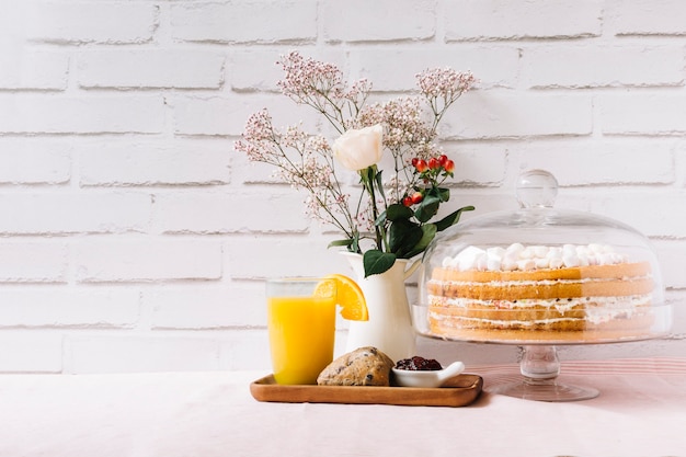 Free photo cake and breakfast for mother day