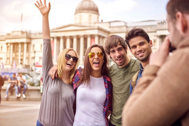 Foto gratuita la fotocamera è essenziale durante i tour