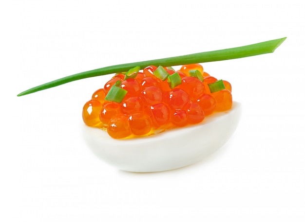 Free photo canapé with salmon caviar