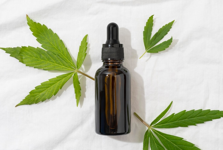 Free Photo cannabis oil bottle composition