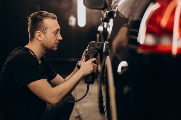 Car wash detailing station